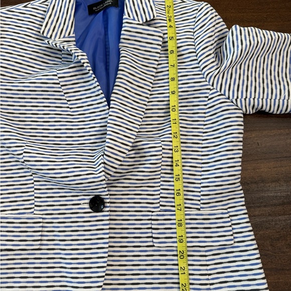 Evan Picone Navy and White Striped Blazer - Picture 8 of 9